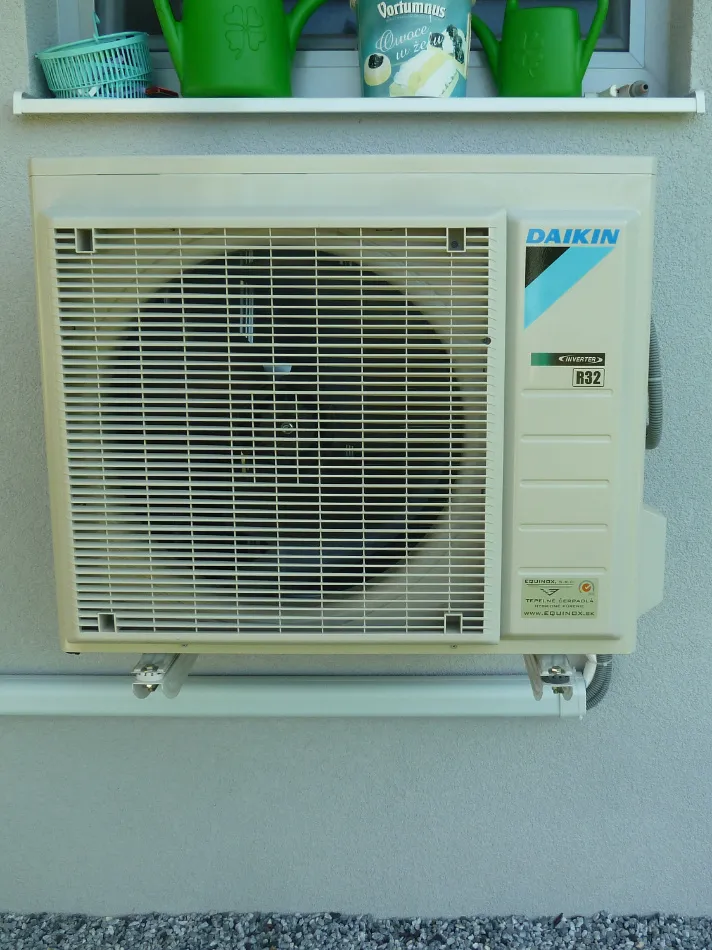 Tepelné čerpadlo vzduch voda Daikin Altherma 3 6kW s chladením rodinný dom Malinová