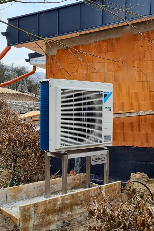Tepelné čerpadlo vzduch voda Daikin Altherma 3 6kW s chladením rodinný dom Mníchova Lehota