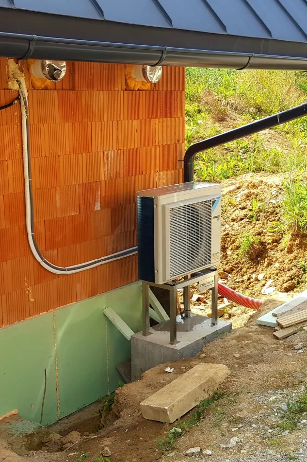Tepelné čerpadlo vzduch voda Daikin Altherma 3 6kW s chladením rodinný dom Nesluša