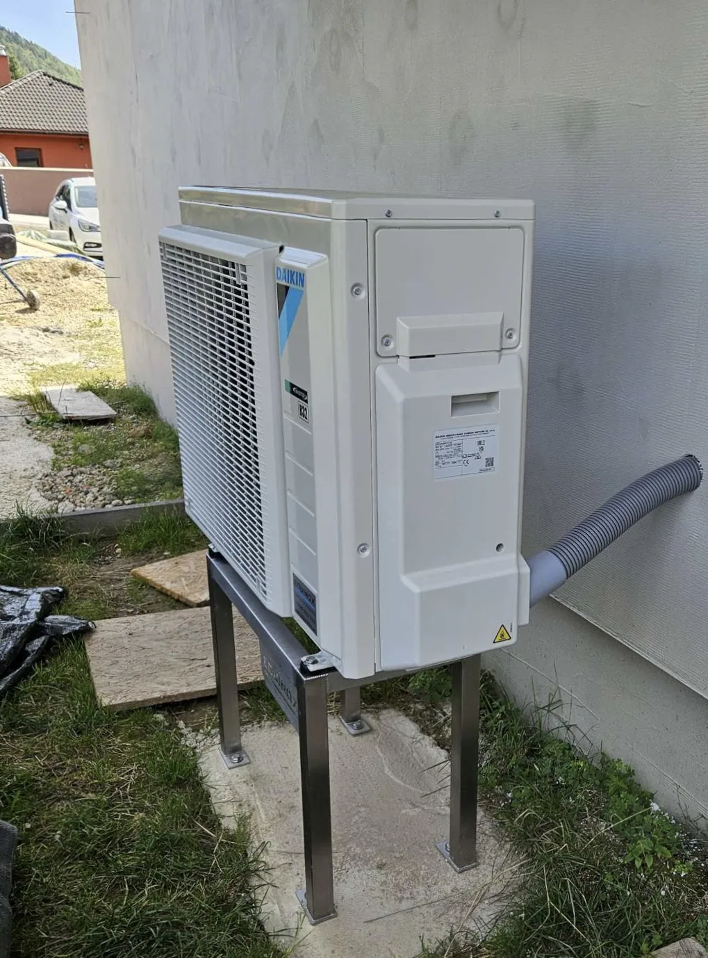 Tepelné čerpadlo vzduch voda Daikin Altherma 3 6kW s chladením rodinný dom Nová Baňa