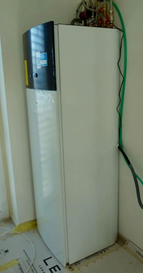 Tepelné čerpadlo vzduch voda Daikin Altherma 3 6kW s chladením rodinný dom Nová Dedinka