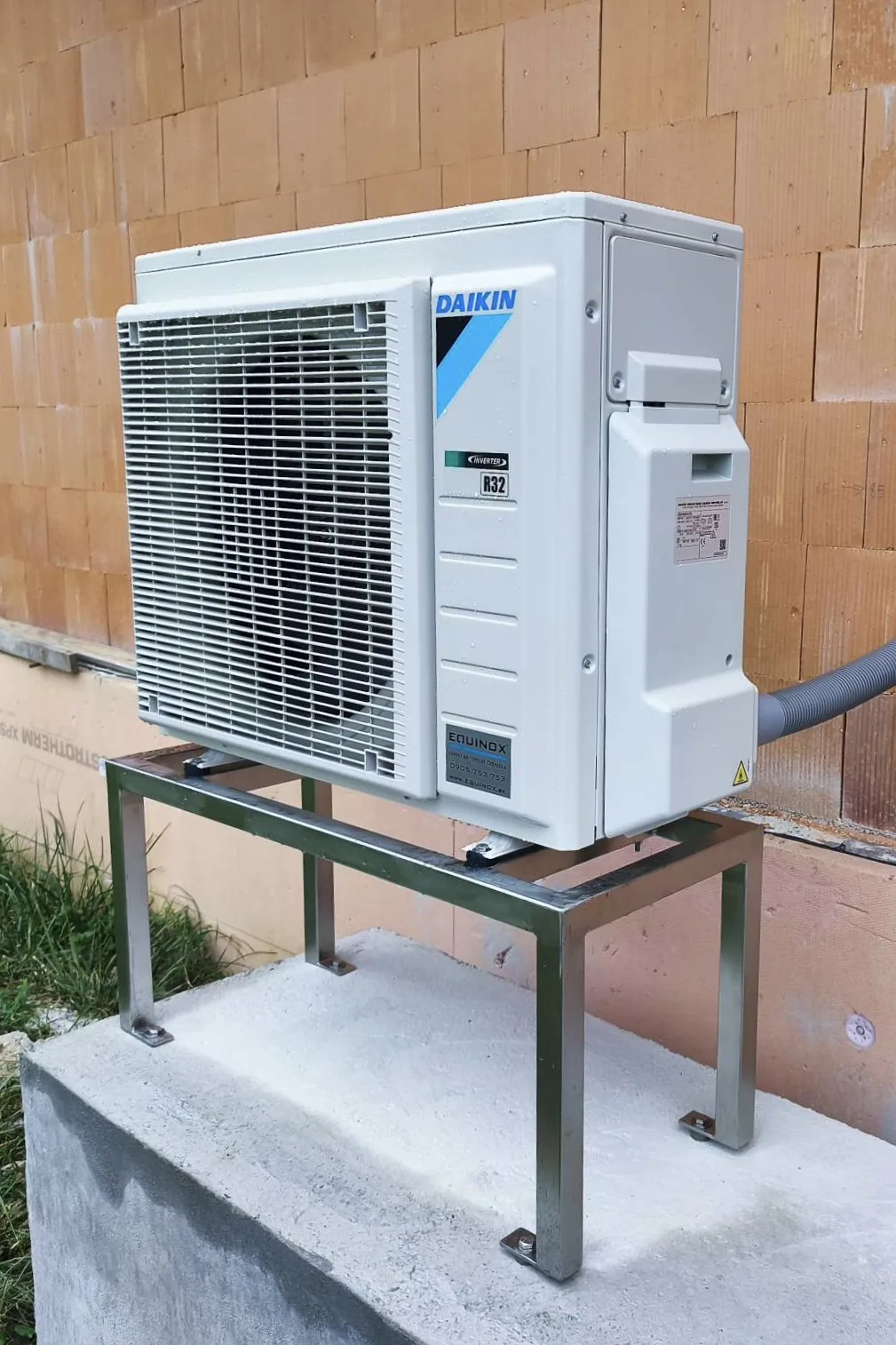 Tepelné čerpadlo vzduch voda Daikin Altherma 3 6kW s chladením rodinný dom Nový Tekov