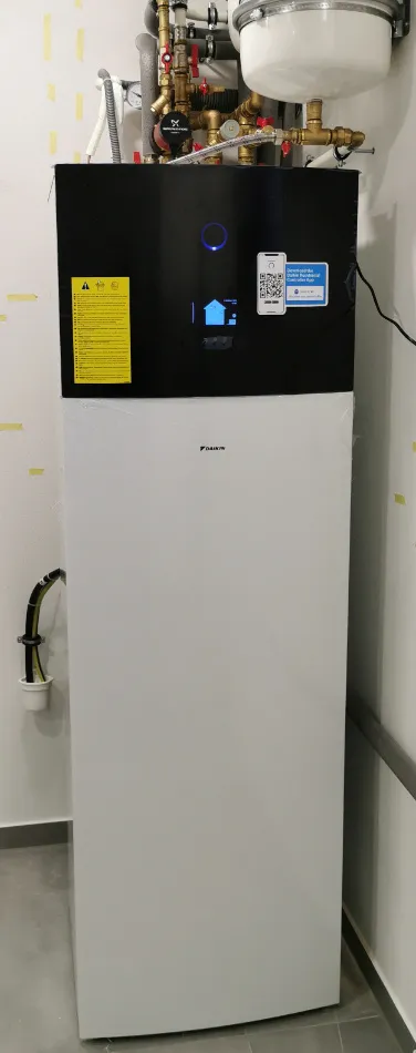Tepelné čerpadlo vzduch voda Daikin Altherma 3 6kW s chladením rodinný dom Párovské Háje
