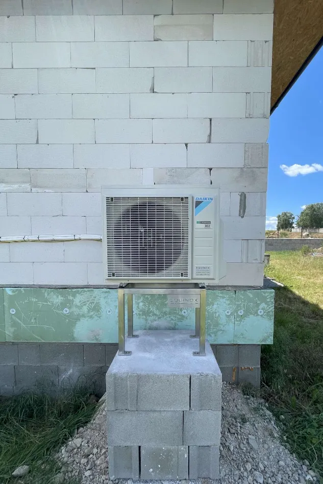 Tepelné čerpadlo vzduch voda Daikin Altherma 3 6kW s chladením rodinný dom Pečeňany