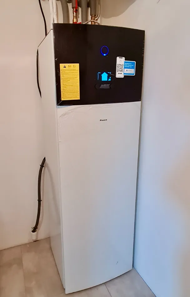 Tepelné čerpadlo vzduch voda Daikin Altherma 3 6kW s chladením rodinný dom Sása