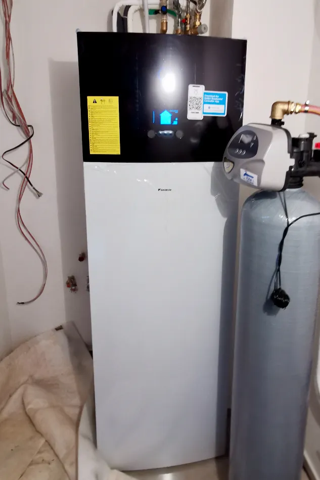 Tepelné čerpadlo vzduch voda Daikin Altherma 3 6kW s chladením rodinný dom Slatinské Lazy