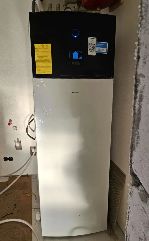 Tepelné čerpadlo vzduch voda Daikin Altherma 3 6kW s chladením rodinný dom Stožok