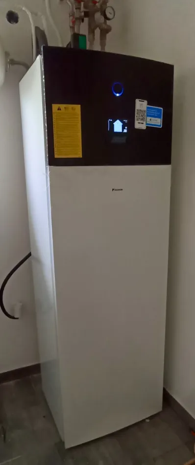 Tepelné čerpadlo vzduch voda Daikin Altherma 3 6kW s chladením rodinný dom Stožok