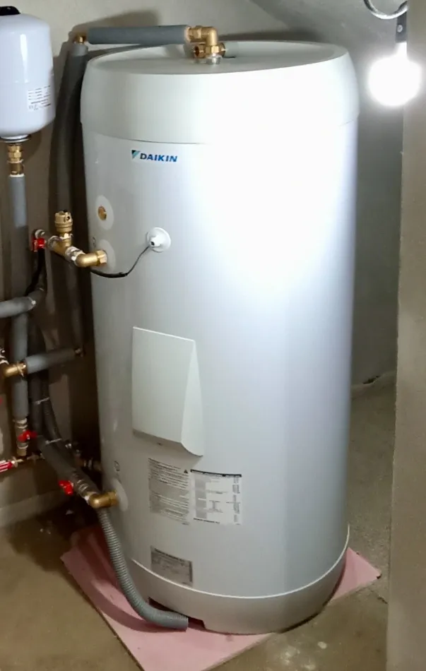 Tepelné čerpadlo vzduch voda Daikin Altherma 3 6kW s chladením rodinný dom Trenčín
