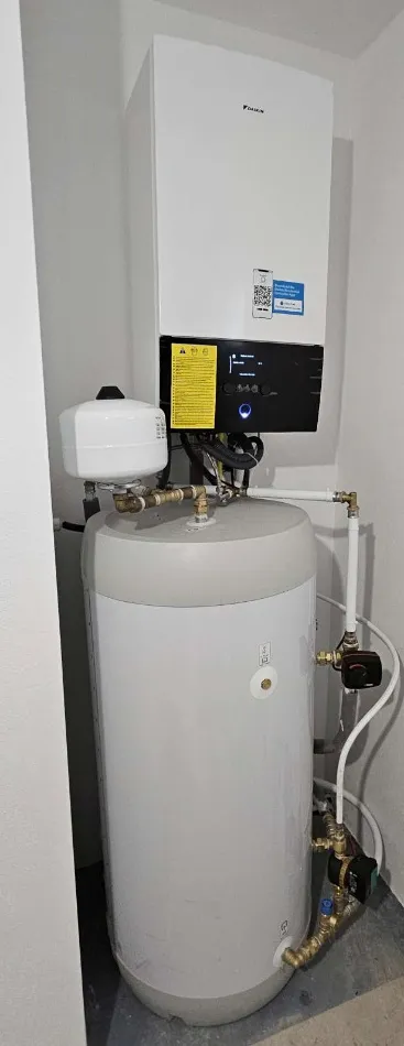 Tepelné čerpadlo vzduch voda Daikin Altherma 3 6kW s chladením rodinný dom Trenčín