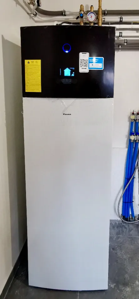 Tepelné čerpadlo vzduch voda Daikin Altherma 3 6kW s chladením rodinný dom Veľké Vozokany