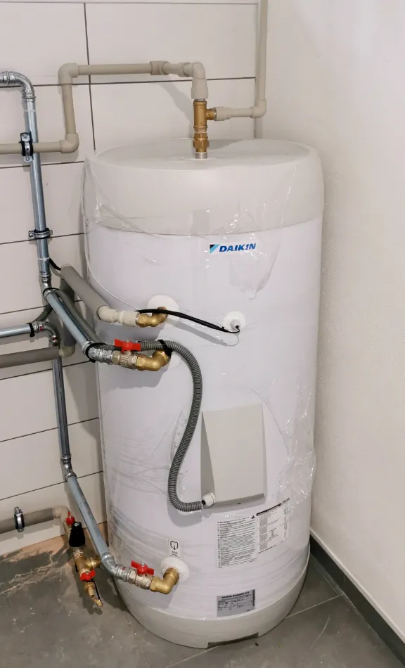 Tepelné čerpadlo vzduch voda Daikin Altherma 3 6kW s chladením rodinný dom Žarnovica