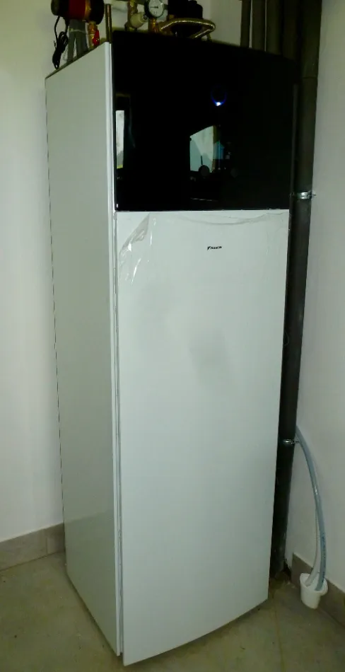 Tepelné čerpadlo vzduch voda Daikin Altherma 3 6kW s chladením rodinný dom Žaškov