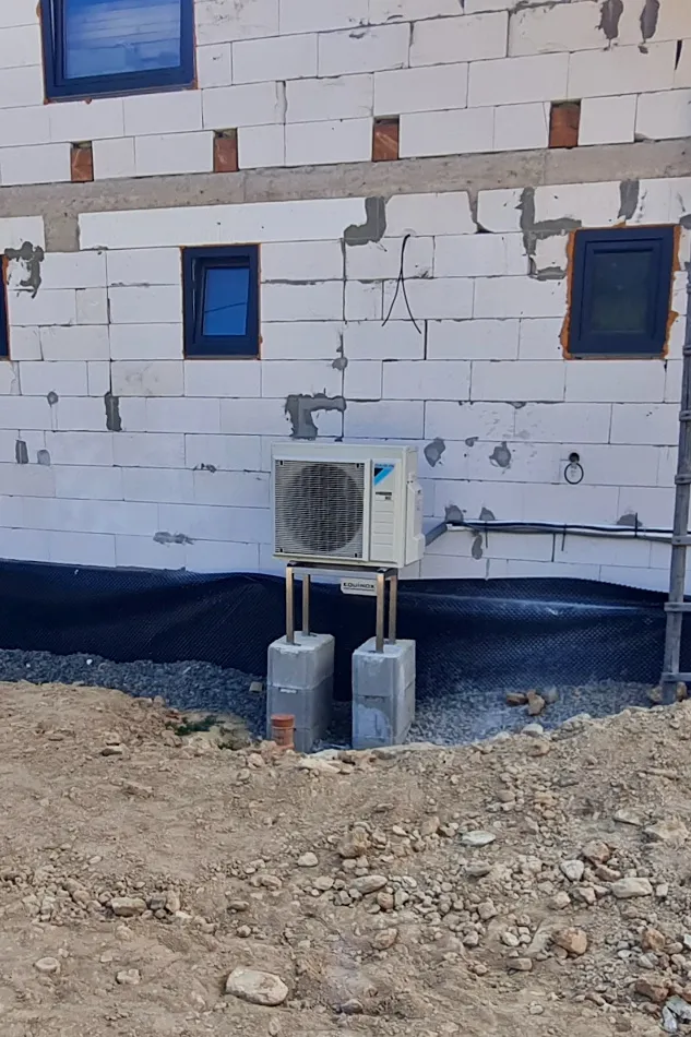 Tepelné čerpadlo vzduch voda Daikin Altherma 3 8kW dvojzónové (Bi-zone) rod. dom Braväcovo