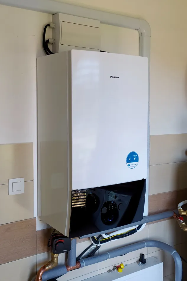 Tepelné čerpadlo vzduch voda Daikin Altherma 3 8kW rodinný dom Badín