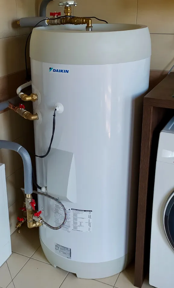 Tepelné čerpadlo vzduch voda Daikin Altherma 3 8kW rodinný dom Badín