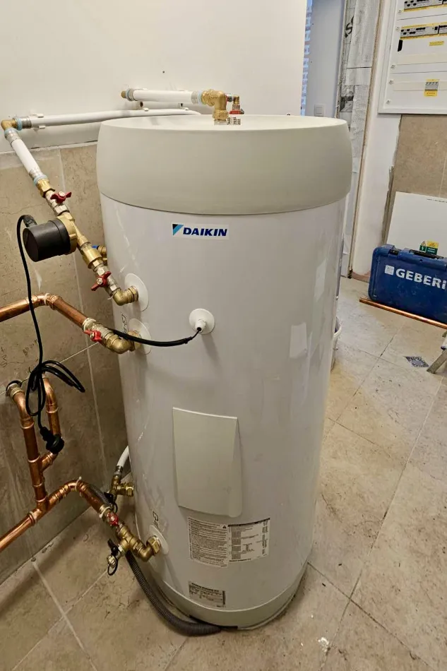 Tepelné čerpadlo vzduch voda Daikin Altherma 3 8kW rodinný dom Banská Štiavnica