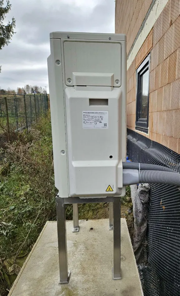 Tepelné čerpadlo vzduch voda Daikin Altherma 3 8kW rodinný dom Bobrov