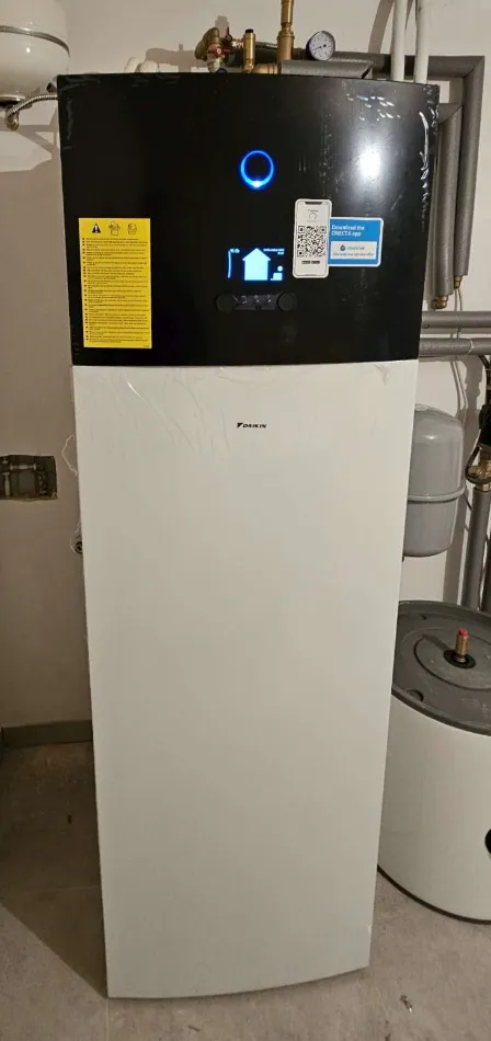 Tepelné čerpadlo vzduch voda Daikin Altherma 3 8kW rodinný dom Bobrov