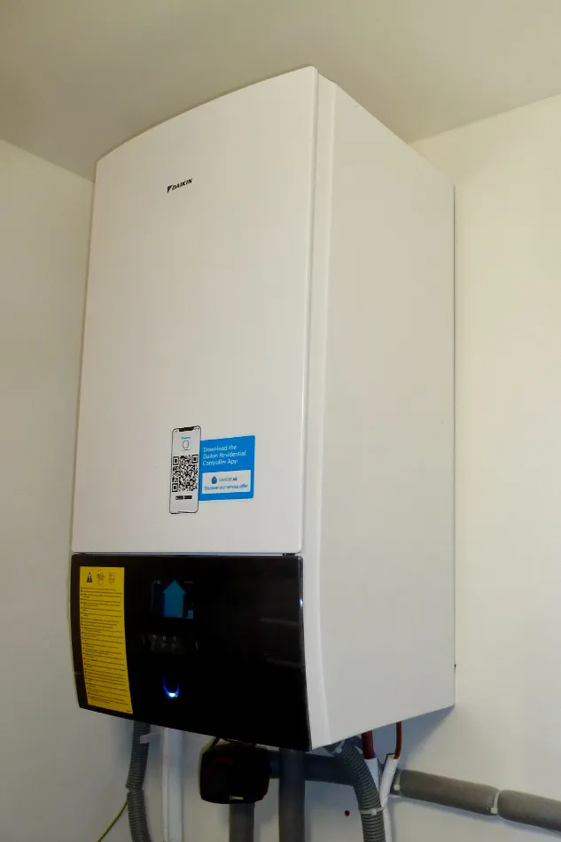 Tepelné čerpadlo vzduch voda Daikin Altherma 3 8kW rodinný dom Bretejovce