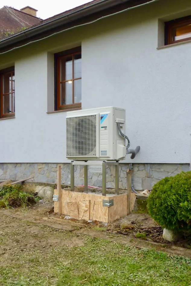Tepelné čerpadlo vzduch voda Daikin Altherma 3 8kW rodinný dom Breznička