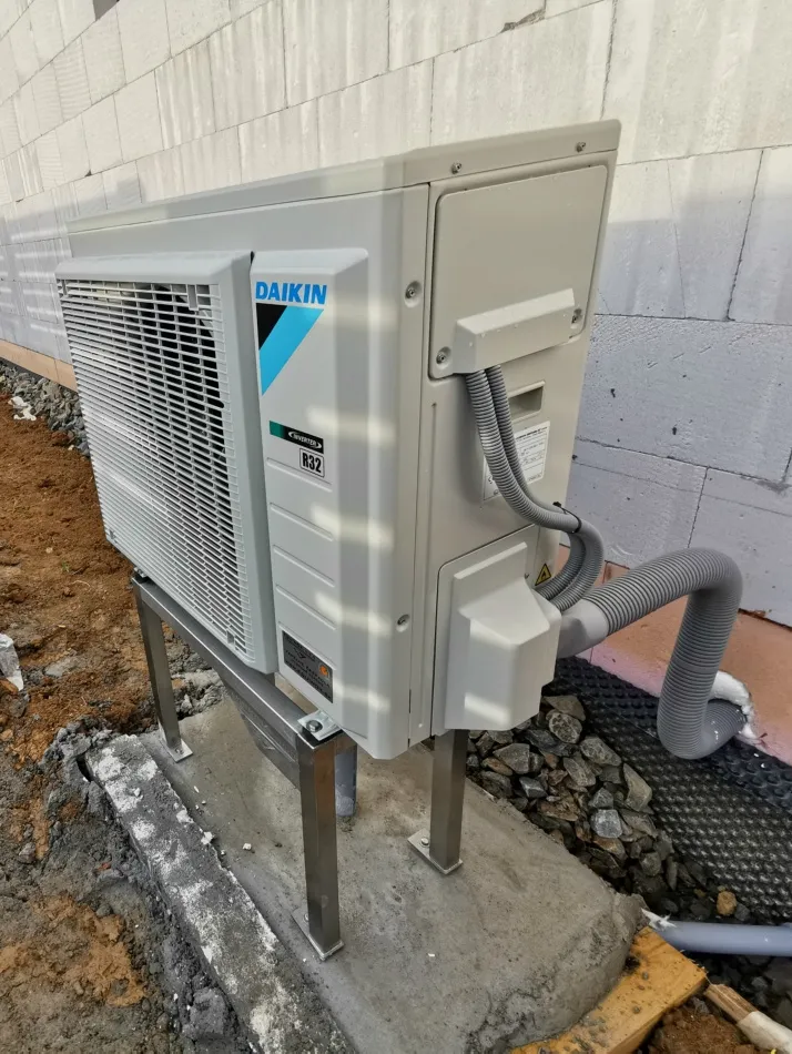 Tepelné čerpadlo vzduch voda Daikin Altherma 3 8kW rodinný dom Brezno