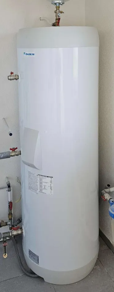 Tepelné čerpadlo vzduch voda Daikin Altherma 3 8kW rodinný dom Brezno