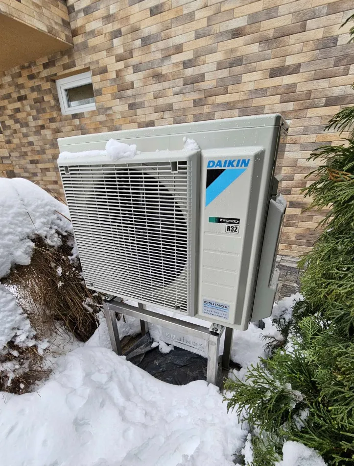 Tepelné čerpadlo vzduch voda Daikin Altherma 3 8kW rodinný dom Chrasť nad Hornádom