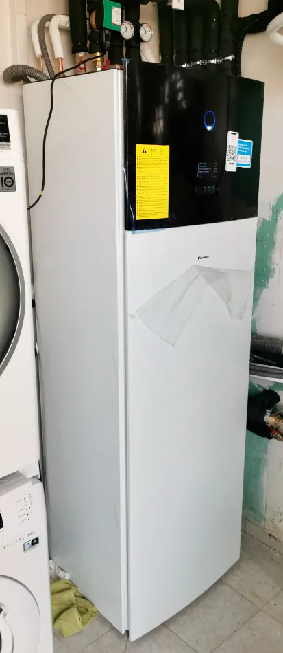 Tepelné čerpadlo vzduch voda Daikin Altherma 3 8kW rodinný dom Deutsch Haslau
