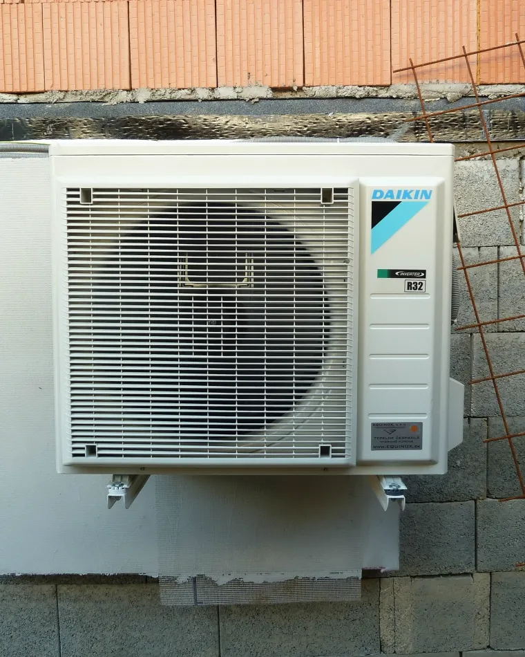 Tepelné čerpadlo vzduch voda Daikin Altherma 3 8kW rodinný dom Dúbravka