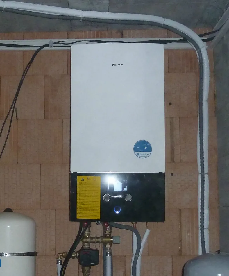 Tepelné čerpadlo vzduch voda Daikin Altherma 3 8kW rodinný dom Dúbravka