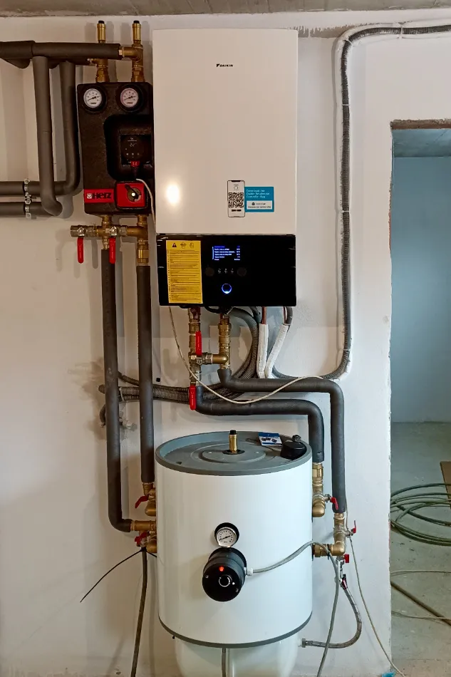 Tepelné čerpadlo vzduch voda Daikin Altherma 3 8kW rodinný dom Horný Vadičov