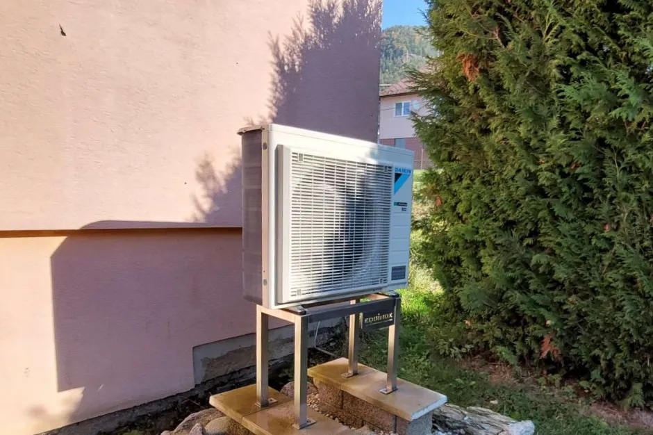 Tepelné čerpadlo vzduch voda Daikin Altherma 3 8kW rodinný dom Hrboltová