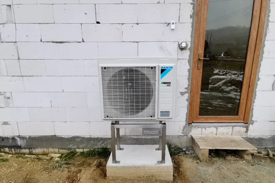Tepelné čerpadlo vzduch voda Daikin Altherma 3 8kW rodinný dom Hriňová