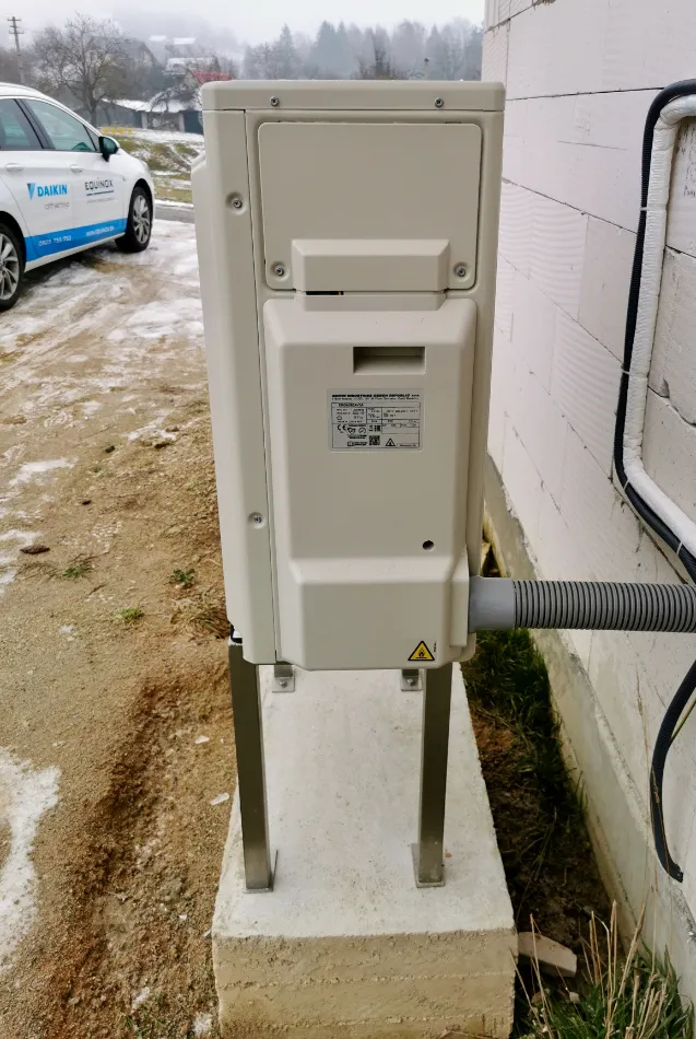 Tepelné čerpadlo vzduch voda Daikin Altherma 3 8kW rodinný dom Hriňová