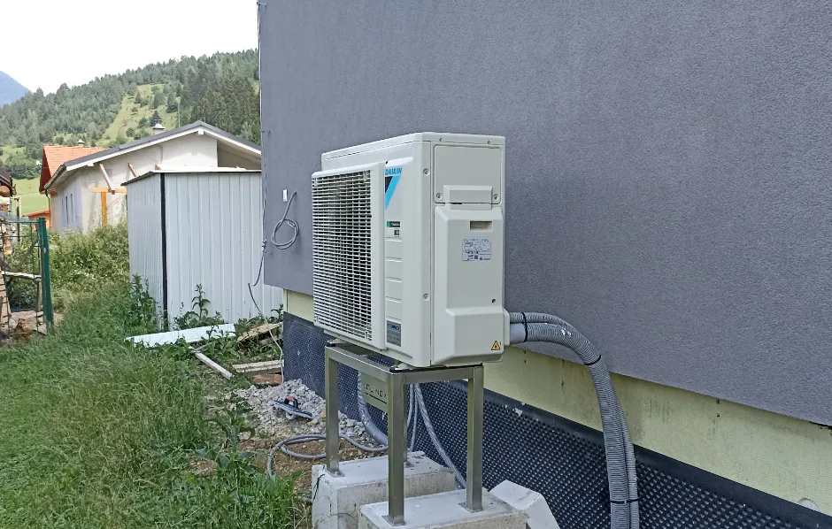 Tepelné čerpadlo vzduch voda Daikin Altherma 3 8kW rodinný dom Hubová