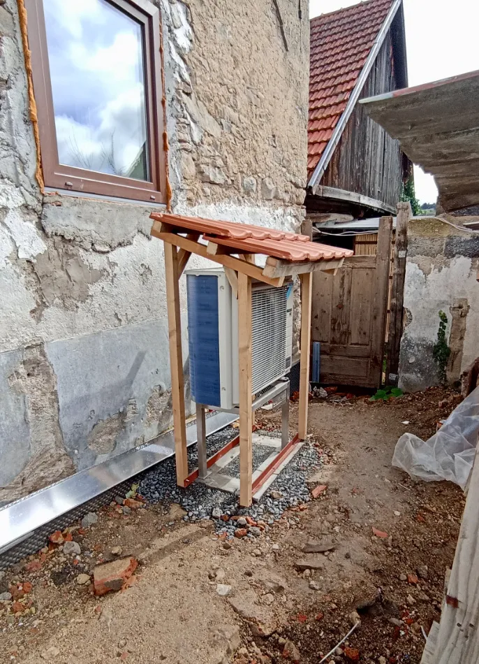Tepelné čerpadlo vzduch voda Daikin Altherma 3 8kW rodinný dom Hybe
