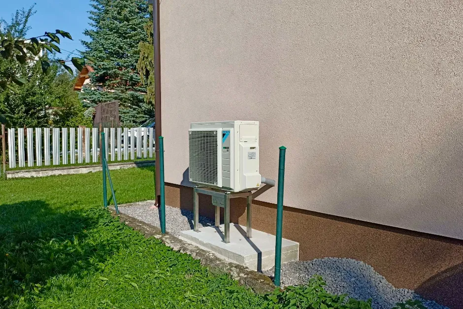 Tepelné čerpadlo vzduch voda Daikin Altherma 3 8kW rodinný dom Kamenec pod Vtáčnikom