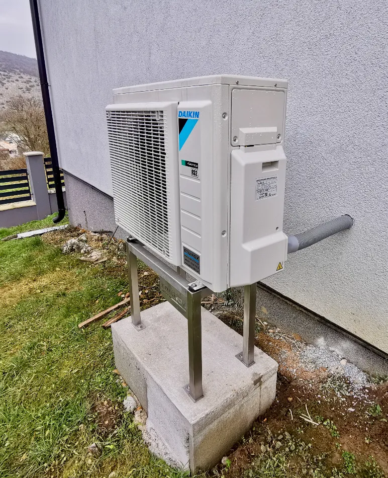Tepelné čerpadlo vzduch voda Daikin Altherma 3 8kW rodinný dom Kečovo