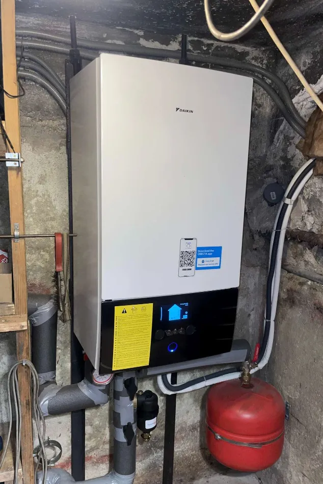 Tepelné čerpadlo vzduch voda Daikin Altherma 3 8kW rodinný dom Liptovská Lužná