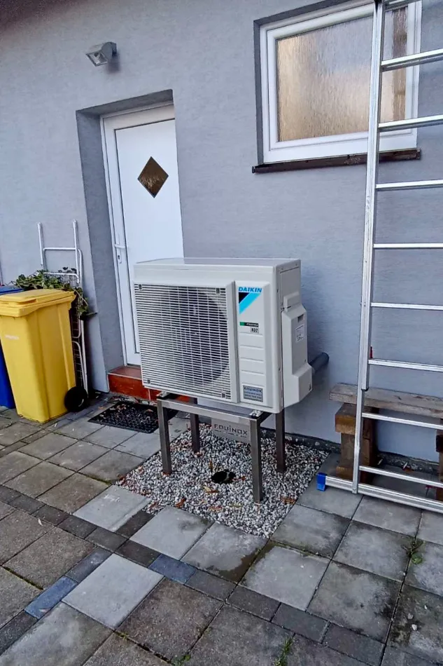 Tepelné čerpadlo vzduch voda Daikin Altherma 3 8kW rodinný dom Liptovský Peter