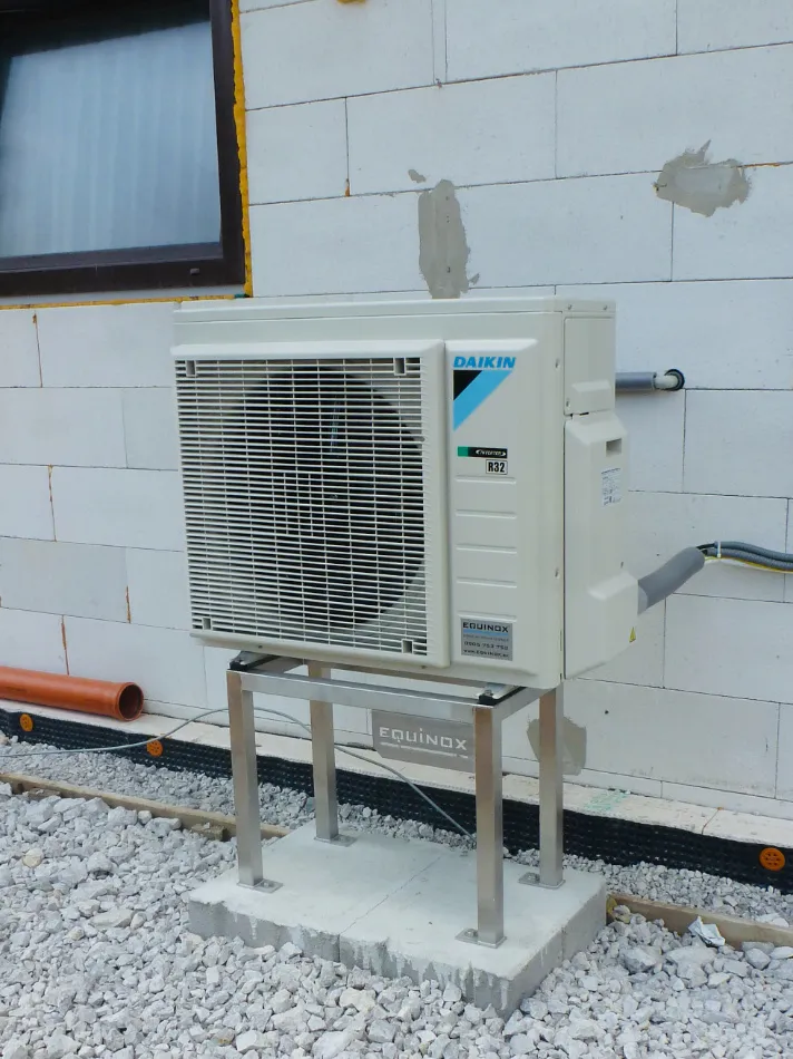 Tepelné čerpadlo vzduch voda Daikin Altherma 3 8kW rodinný dom Lokca
