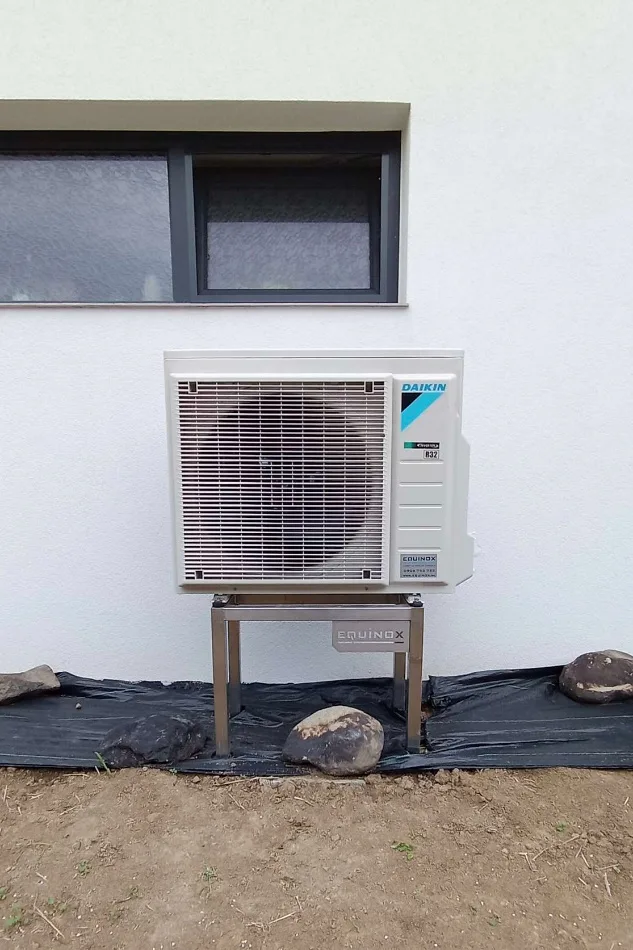 Tepelné čerpadlo vzduch voda Daikin Altherma 3 8kW rodinný dom Modrý Kameň