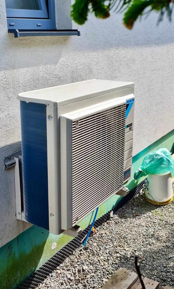 Tepelné čerpadlo vzduch voda Daikin Altherma 3 8kW rodinný dom Mojš