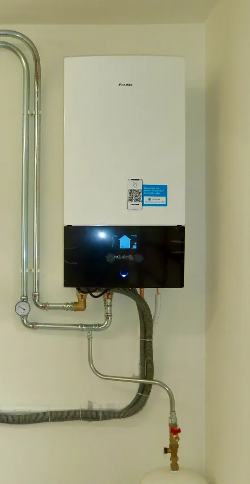 Tepelné čerpadlo vzduch voda Daikin Altherma 3 8kW rodinný dom Môlča