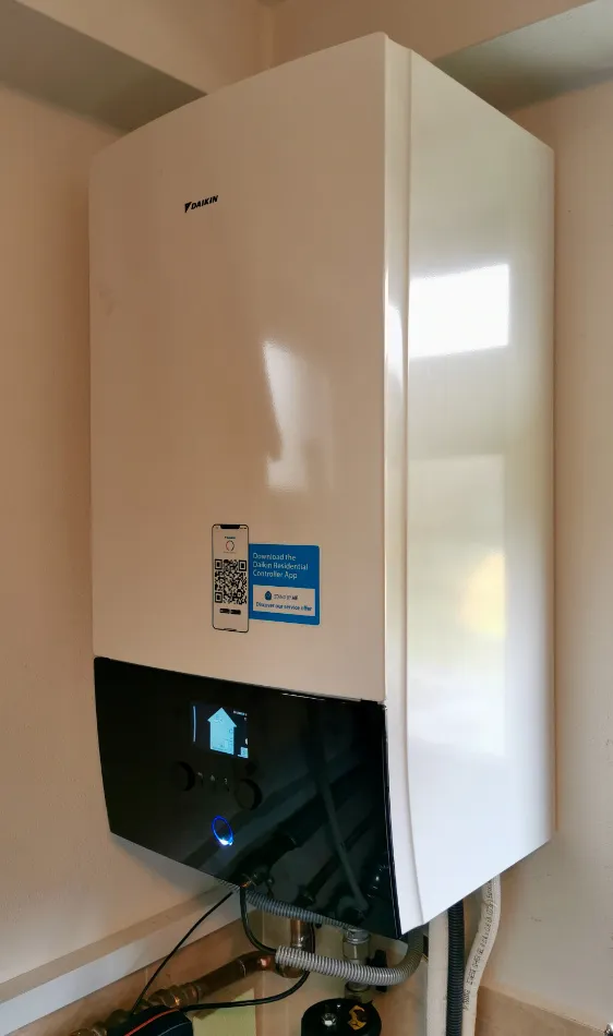 Tepelné čerpadlo vzduch voda Daikin Altherma 3 8kW rodinný dom Necpaly