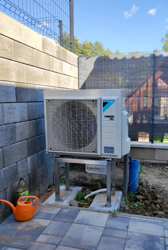 Tepelné čerpadlo vzduch voda Daikin Altherma 3 8kW rodinný dom Nemce