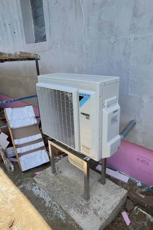 Tepelné čerpadlo vzduch voda Daikin Altherma 3 8kW s chladením rodinný dom Nemšová