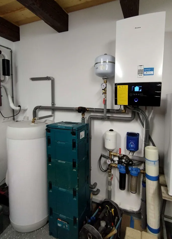 Tepelné čerpadlo vzduch voda Daikin Altherma 3 8kW rodinný dom Nová Baňa
