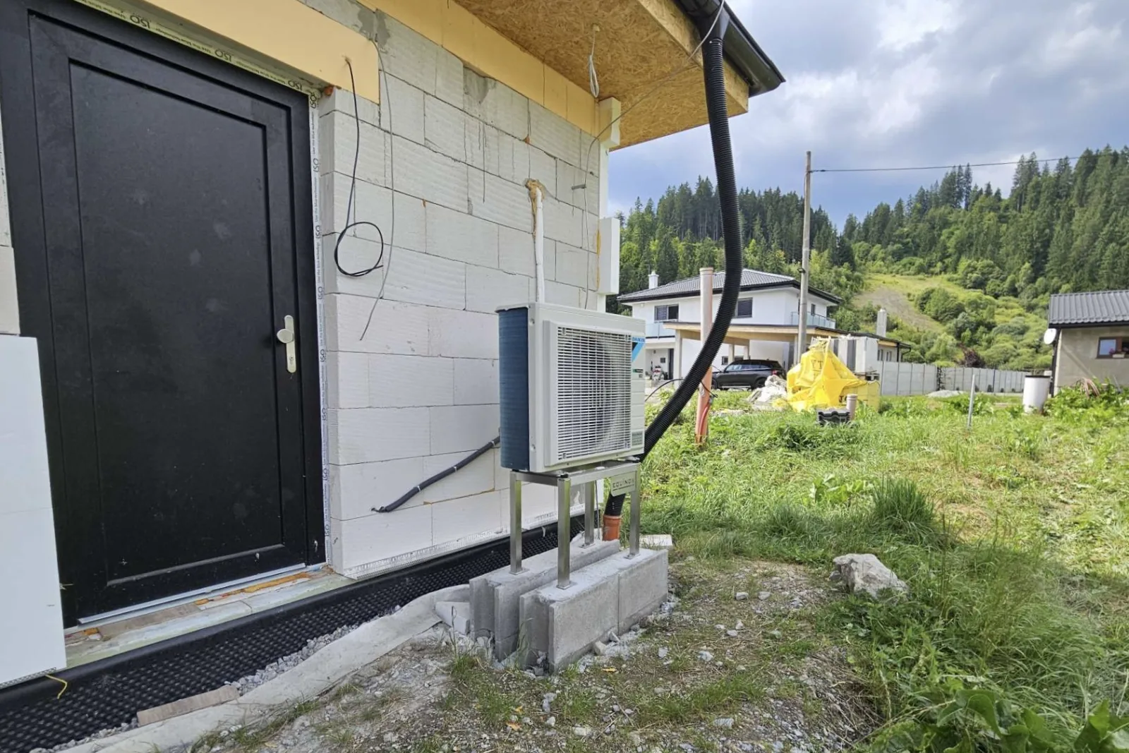 Tepelné čerpadlo vzduch voda Daikin Altherma 3 8kW rodinný dom Podbiel